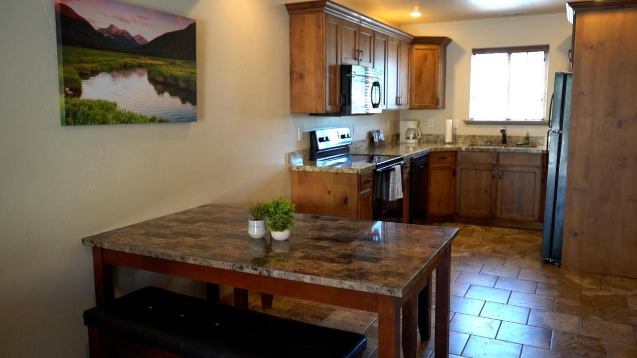 Duchesne Suites Esterno foto